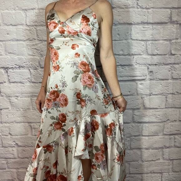 Shein satin formal dress/ gown - Picture 1 of 9